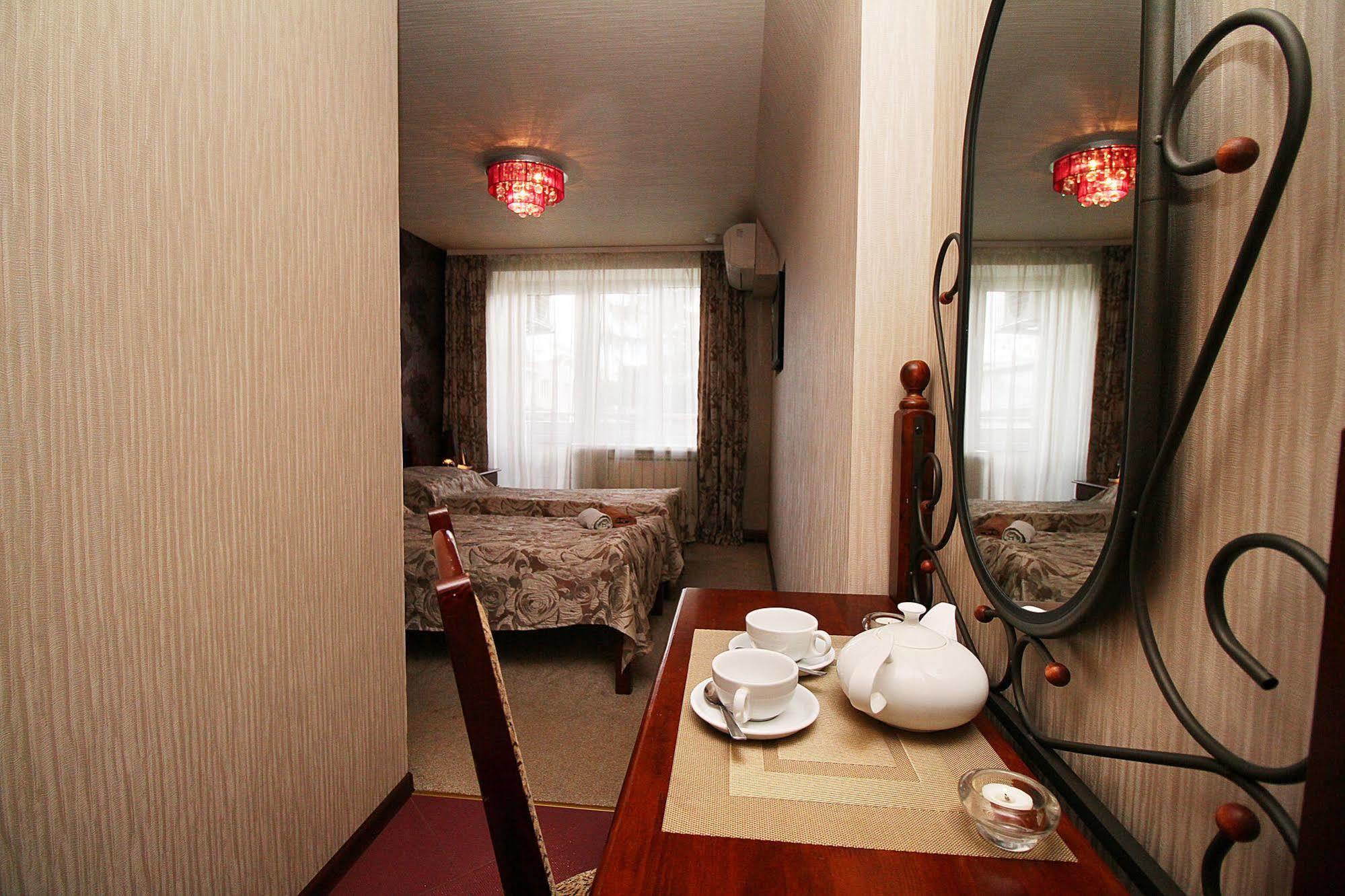 Druzhba hotel&restaurant Charkov Buitenkant foto